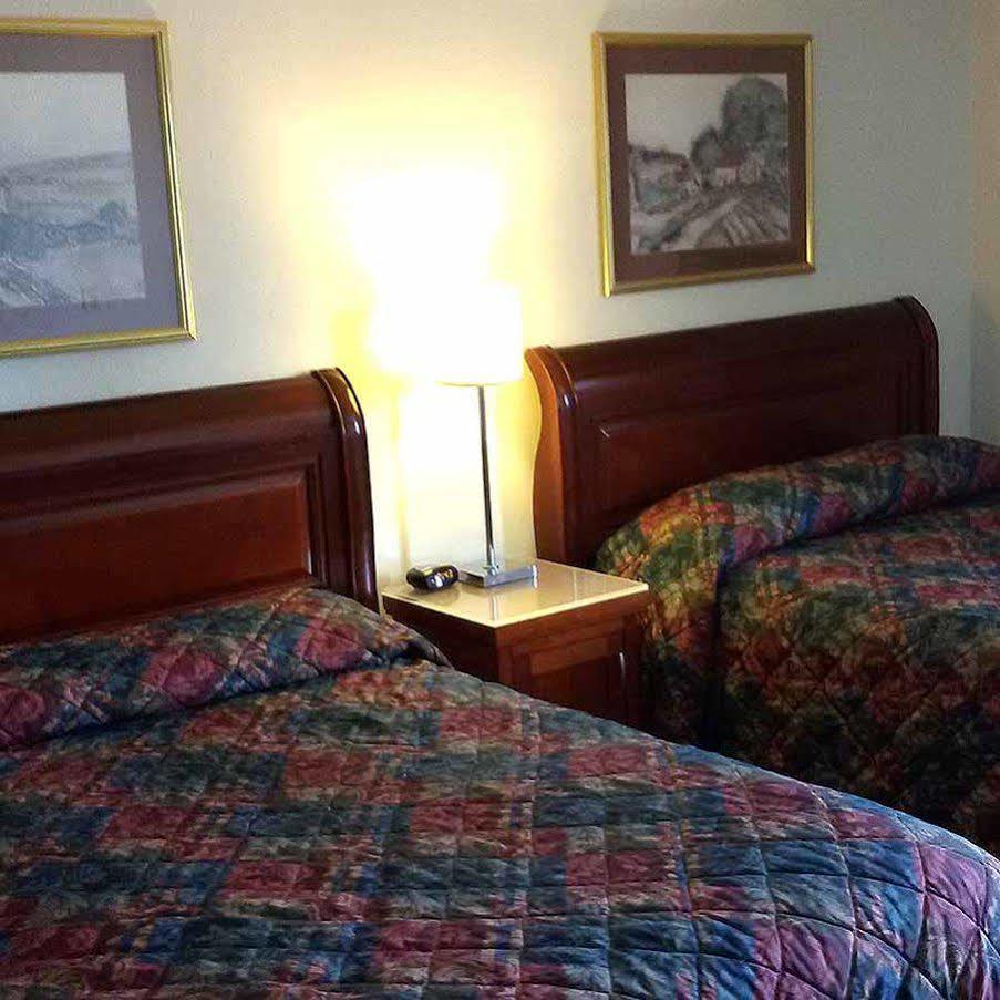 Hotel Blue Top Inn Stevens Point Ngoại thất bức ảnh